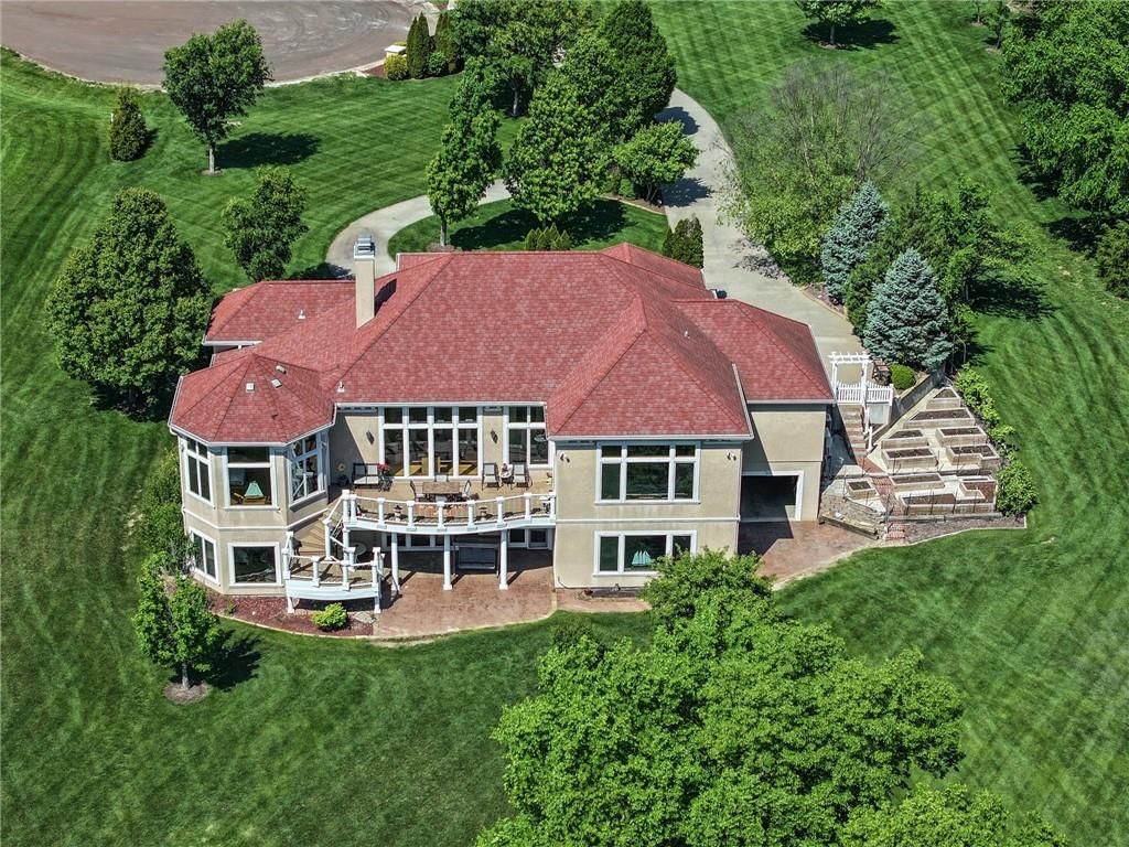 17590 188th Terrace, Tonganoxie, KS