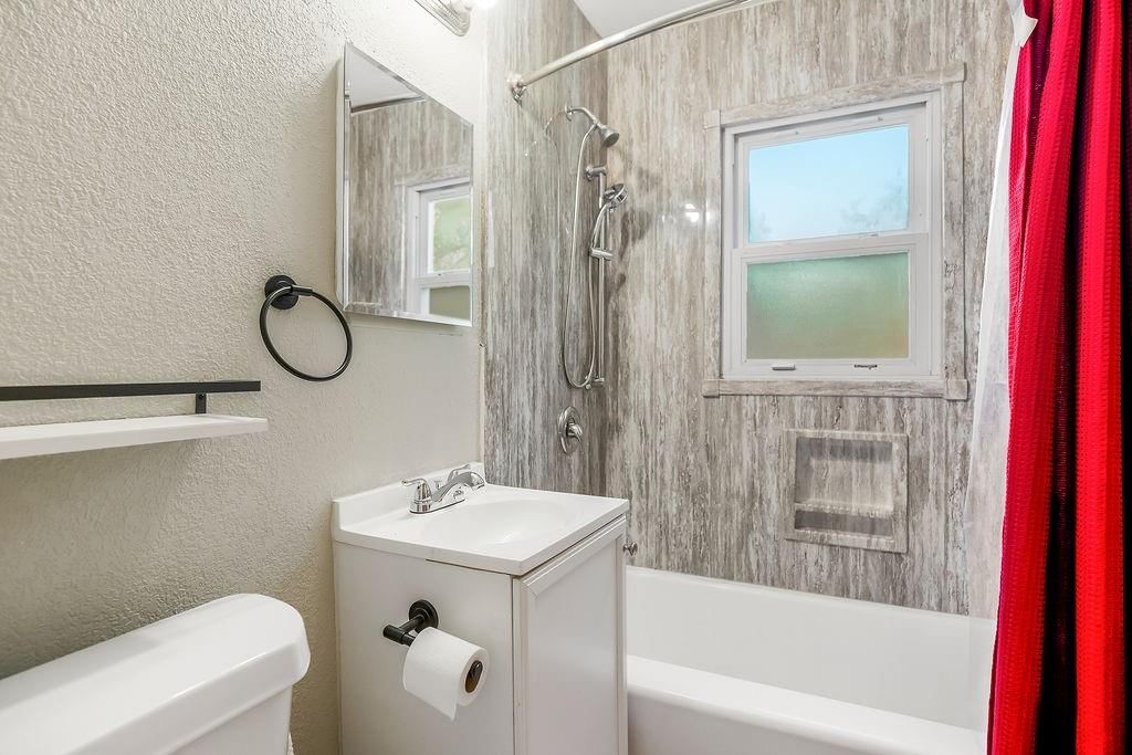 10008 E 68th Terrace — photo 17