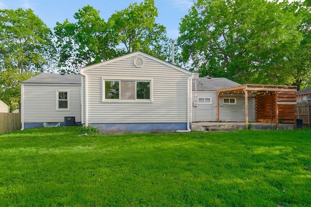 10008 E 68th Terrace — photo 26