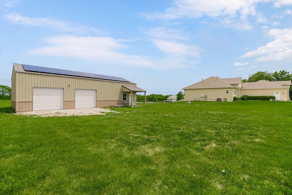 7301 SW F Highway — photo 32