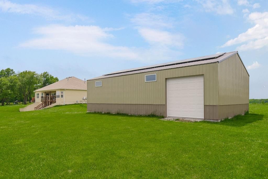 7301 SW F Highway — photo 34