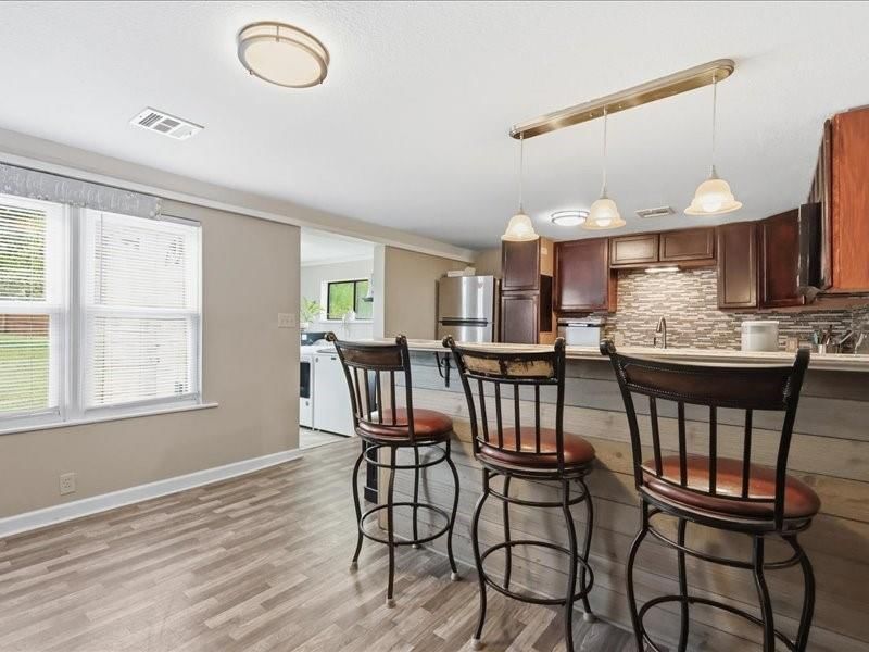 115 E Morse Avenue — photo 15