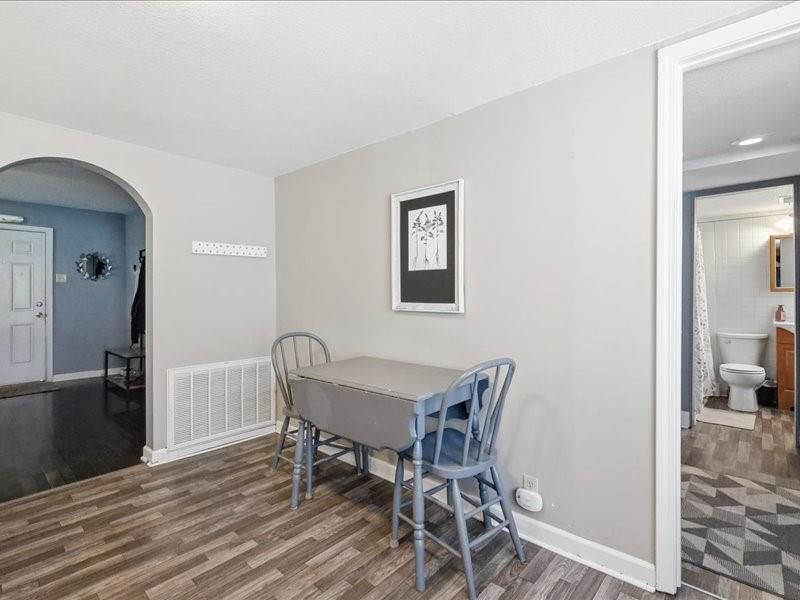 115 E Morse Avenue — photo 17
