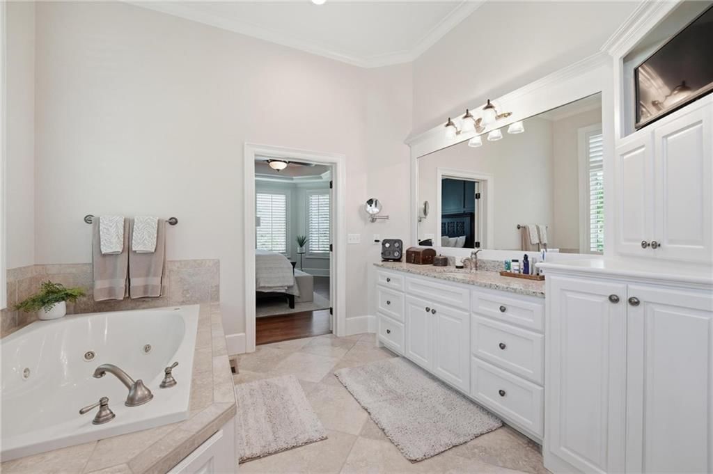 9404 W 156th Street — photo 36
