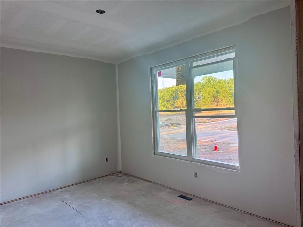 8646 Eagle Creek Drive — photo 10