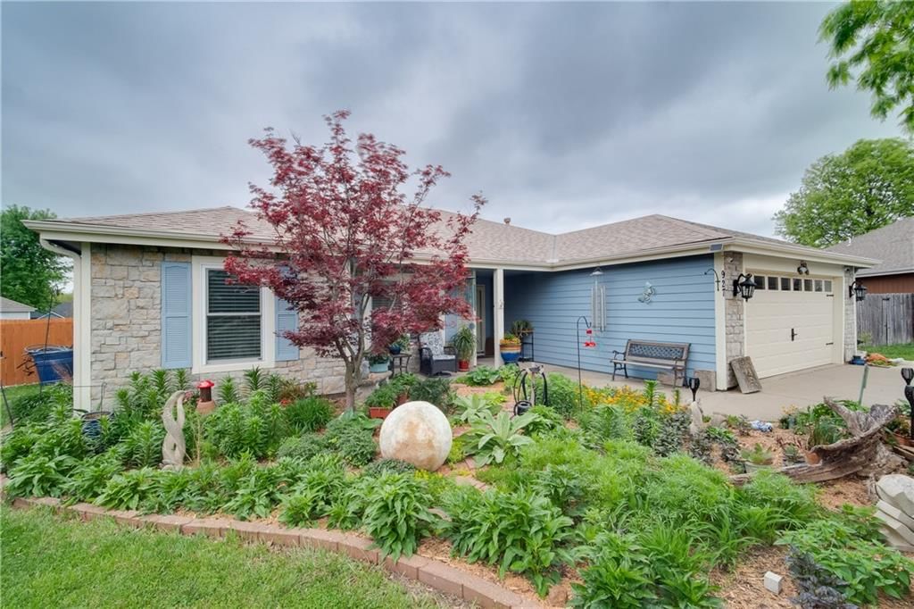 927 Jasara Circle — photo 3