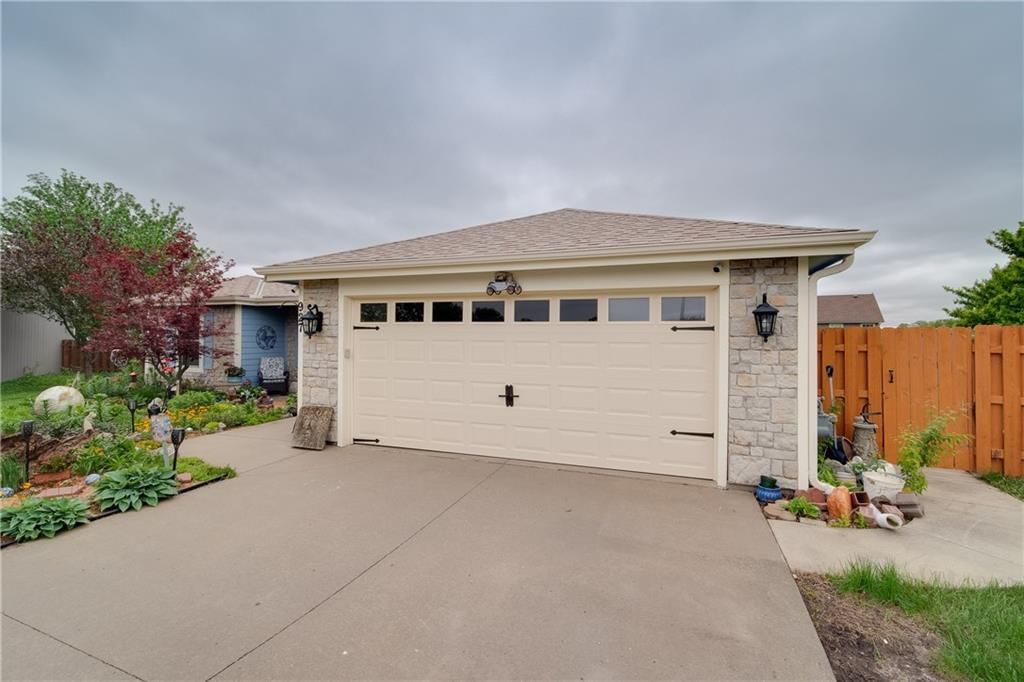 927 Jasara Circle — photo 7