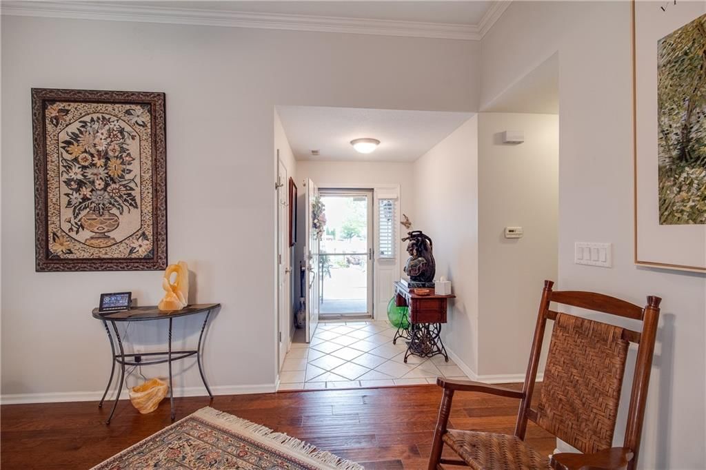 927 Jasara Circle — photo 11