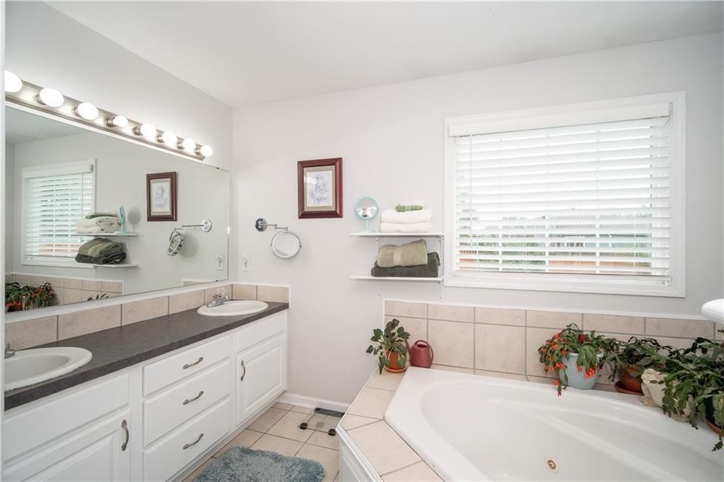 927 Jasara Circle — photo 21