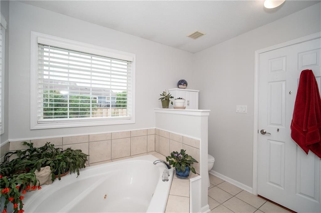 927 Jasara Circle — photo 22