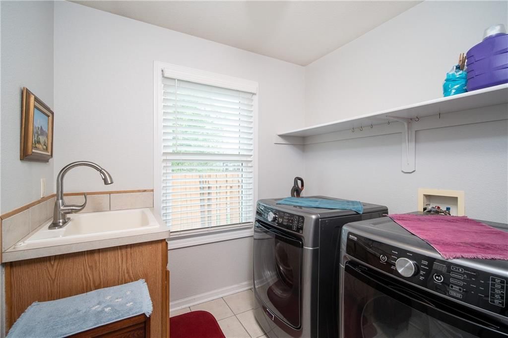 927 Jasara Circle — photo 25