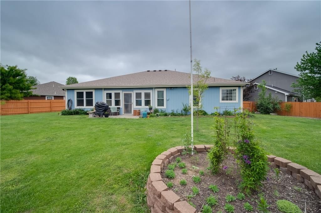 927 Jasara Circle — photo 39