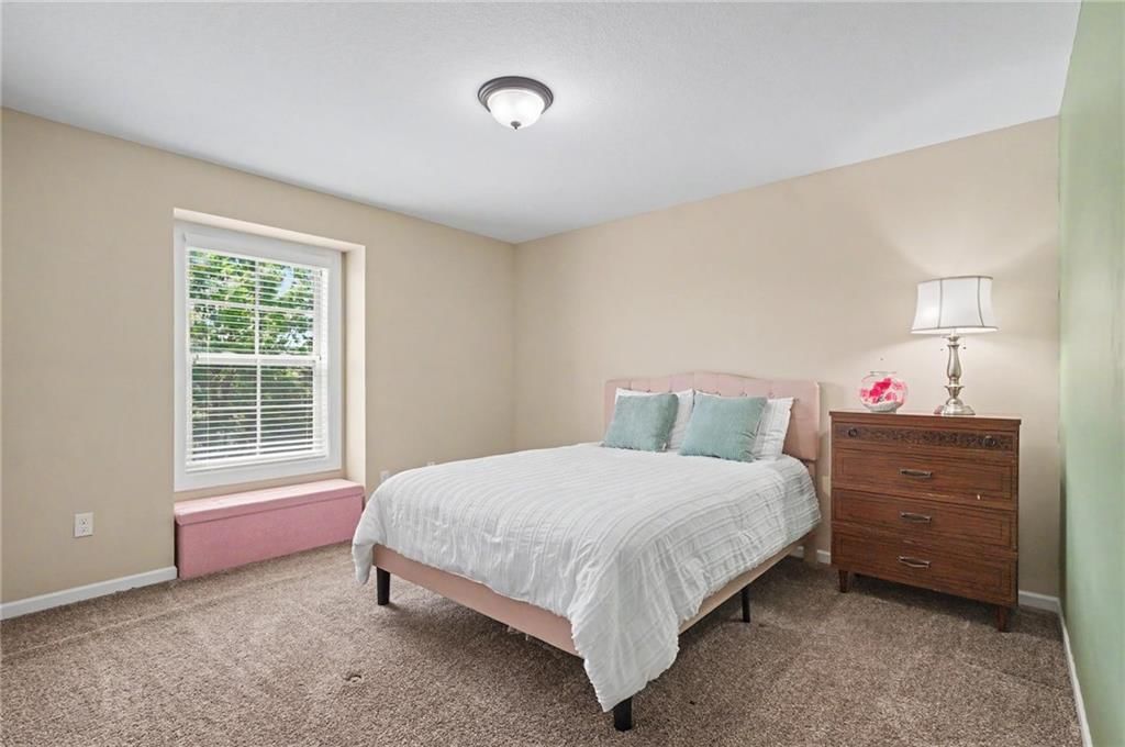 5710 Silverstone Drive — photo 32