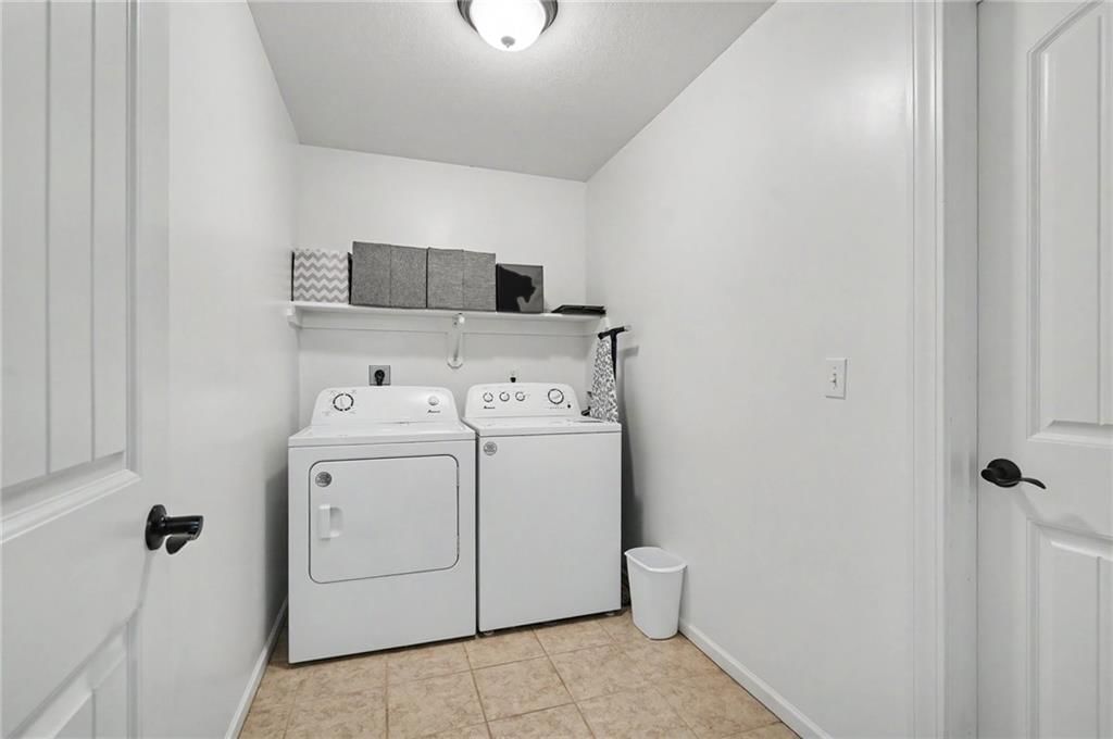 5710 Silverstone Drive — photo 34