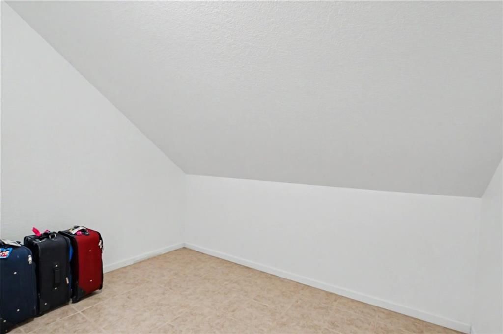 5710 Silverstone Drive — photo 35