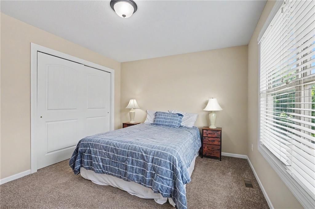 5710 Silverstone Drive — photo 37