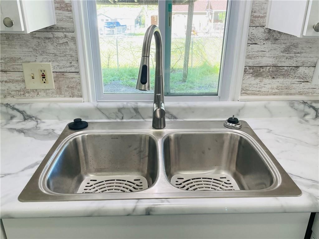 602 E Eisenhower Road — photo 7