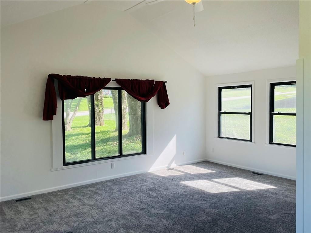 602 E Eisenhower Road — photo 11