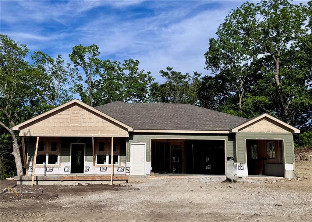 8479 Eagle Creek Drive — photo 1