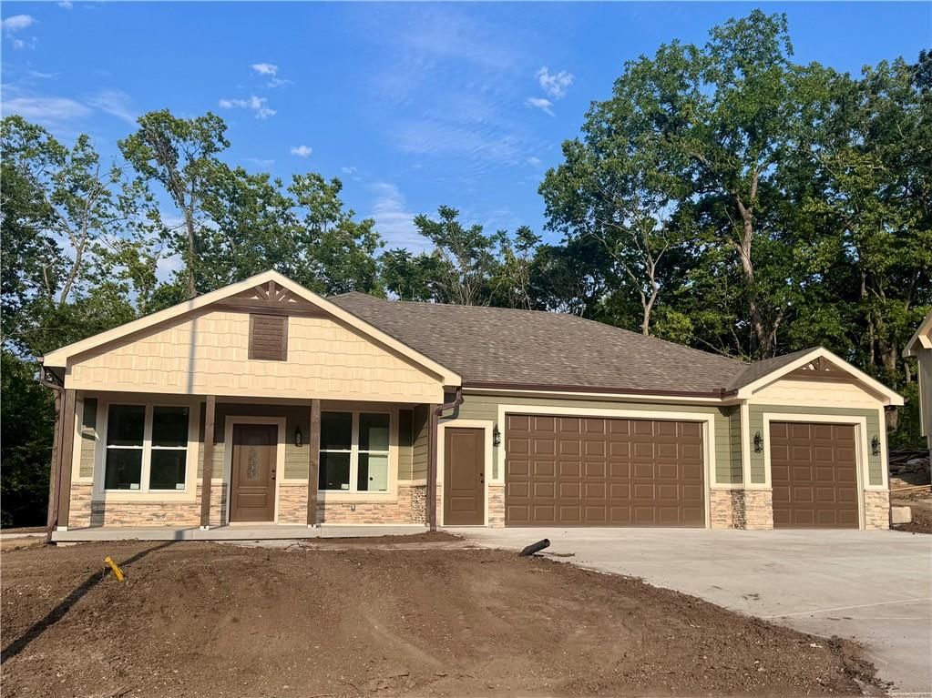 8479 Eagle Creek Drive — photo 13