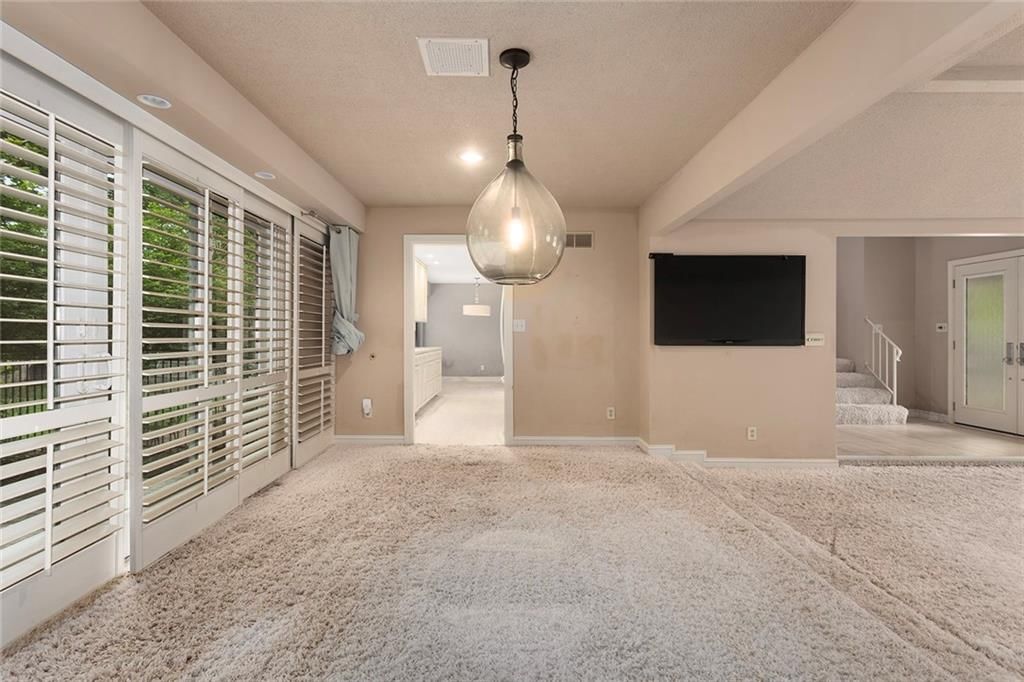 3901 S Sherman Drive — photo 10