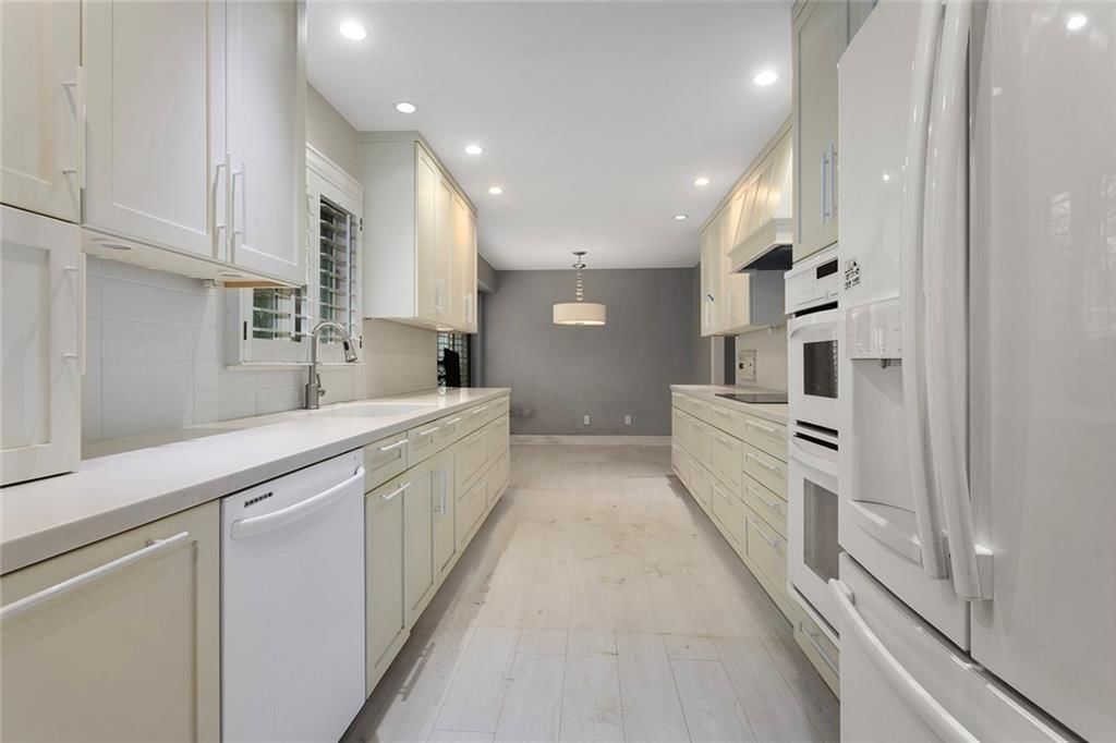 3901 S Sherman Drive — photo 11