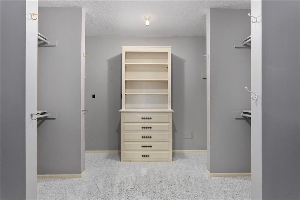 3901 S Sherman Drive — photo 16