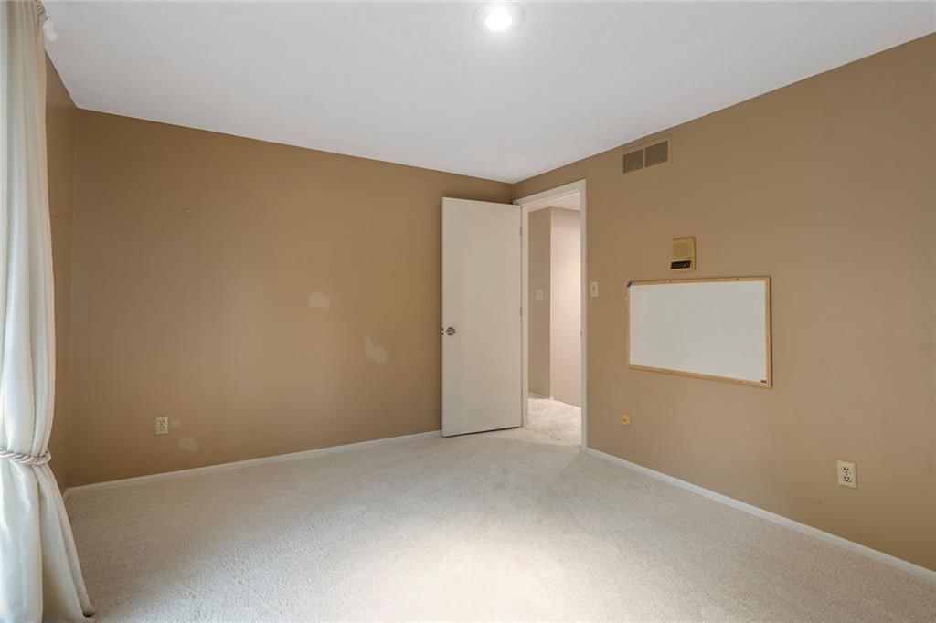 3901 S Sherman Drive — photo 22