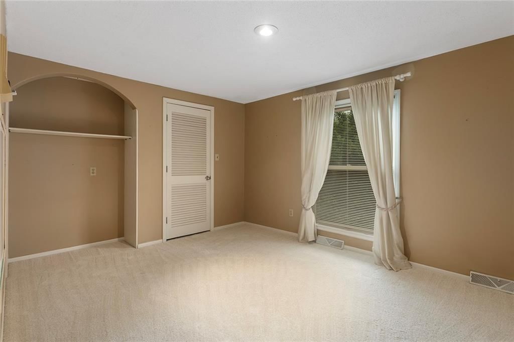 3901 S Sherman Drive — photo 23