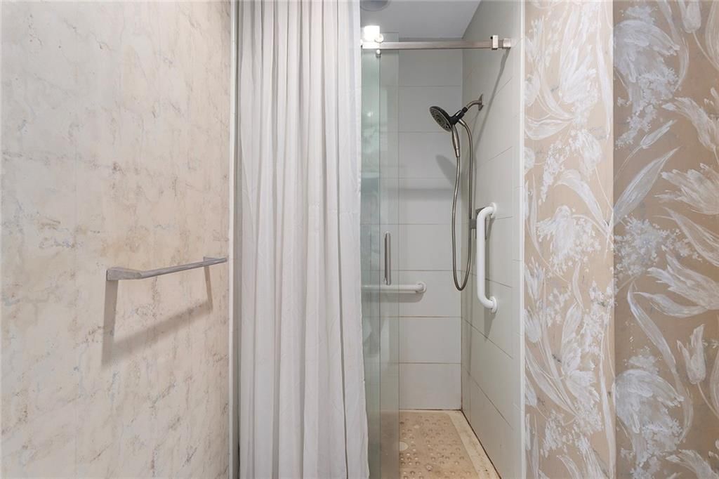 3901 S Sherman Drive — photo 24