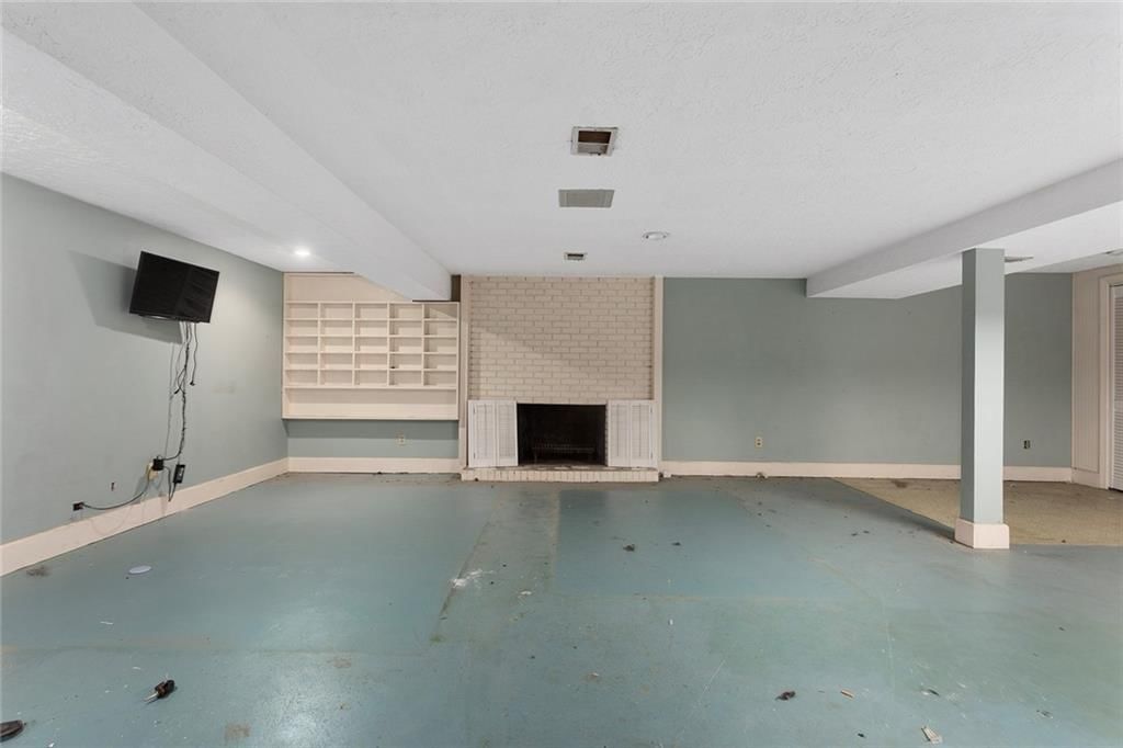 3901 S Sherman Drive — photo 29