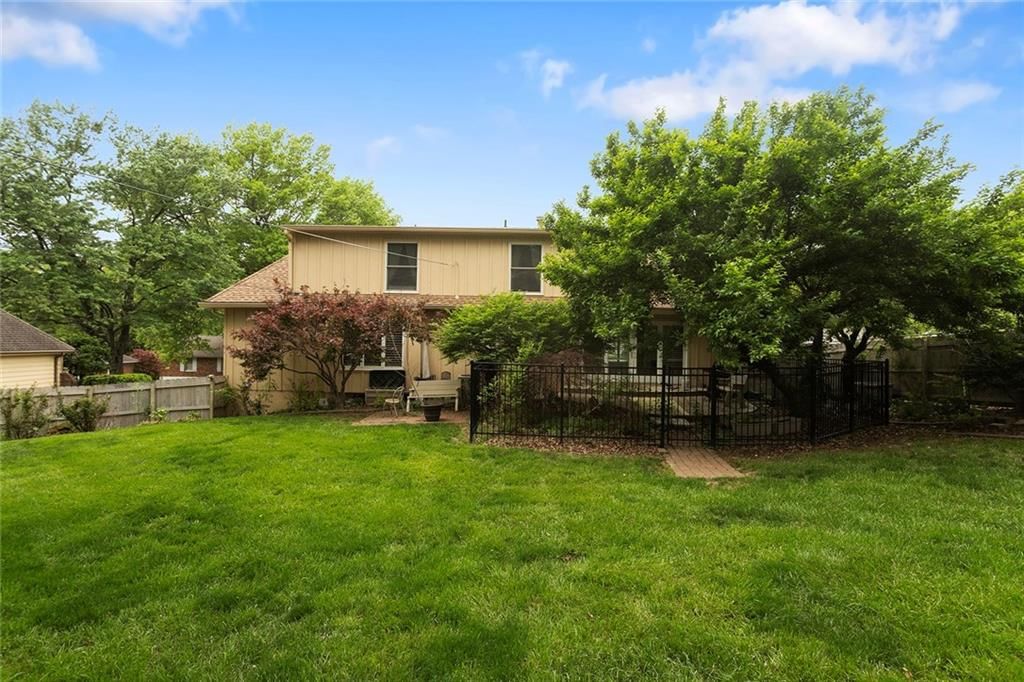 3901 S Sherman Drive — photo 34