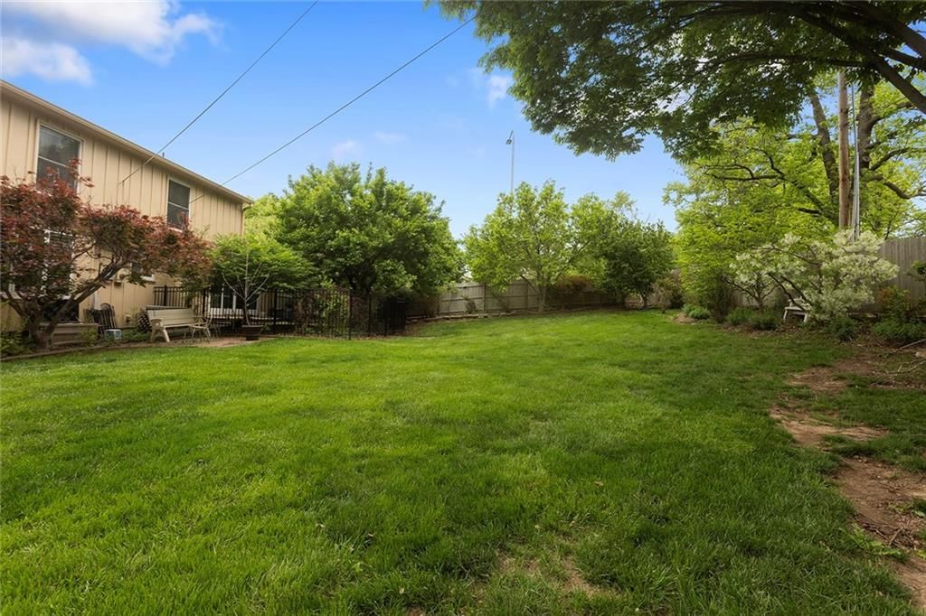 3901 S Sherman Drive — photo 38