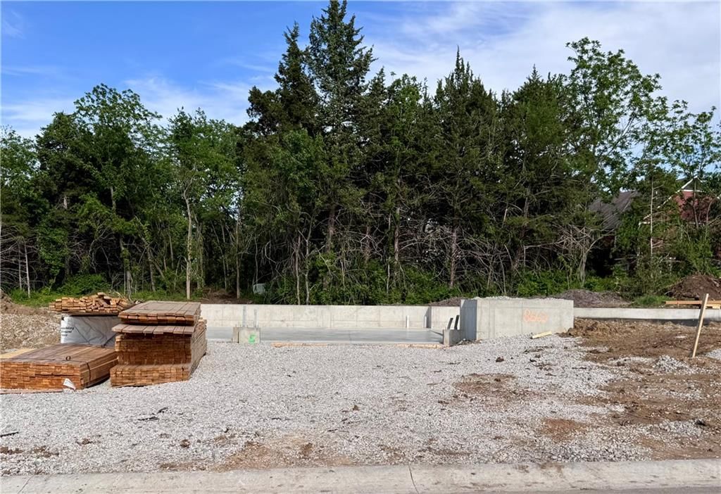 8663 Eagle Creek Drive — photo 9