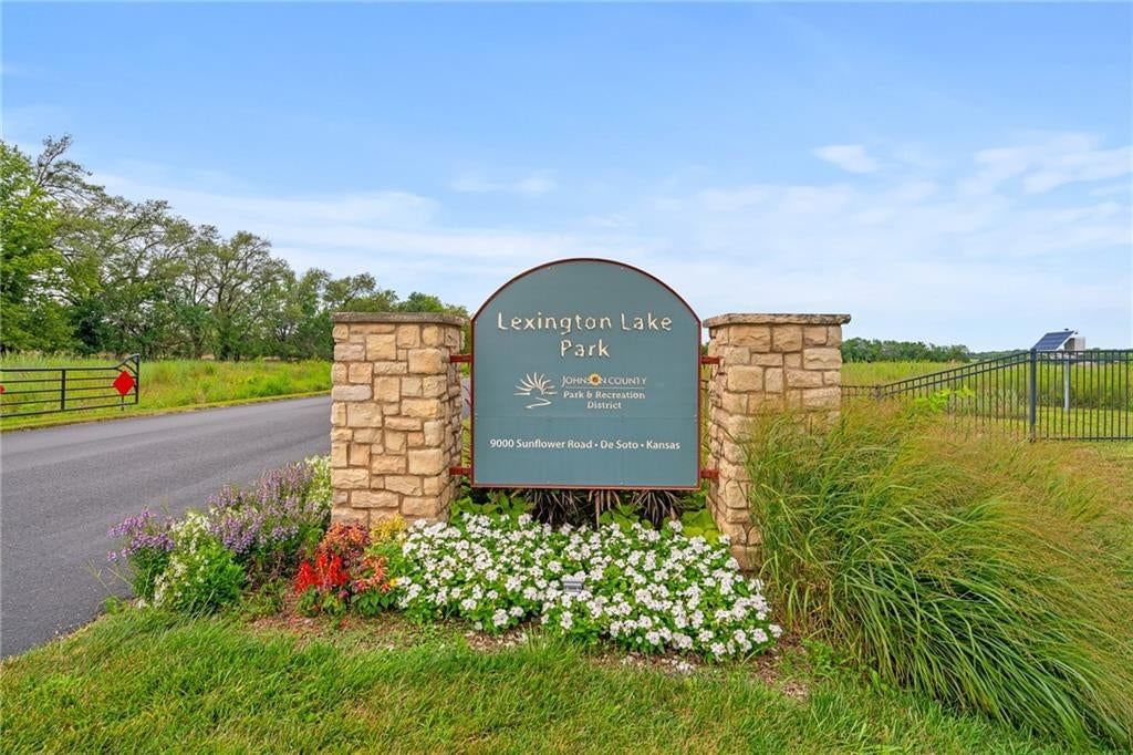 8663 Eagle Creek Drive — photo 33