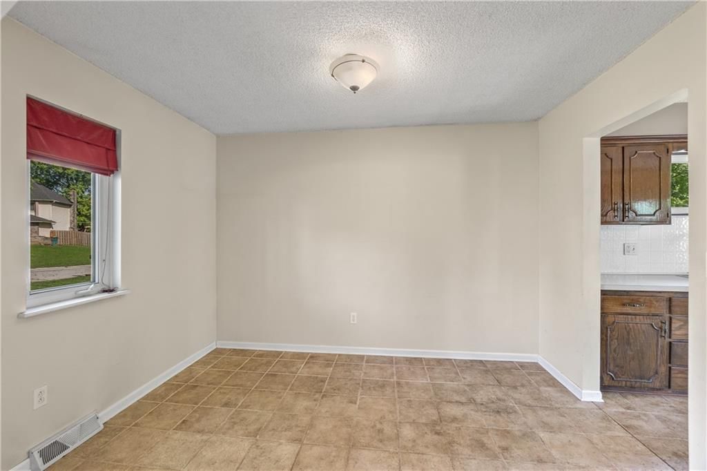 4919 Bluejacket Street — photo 4