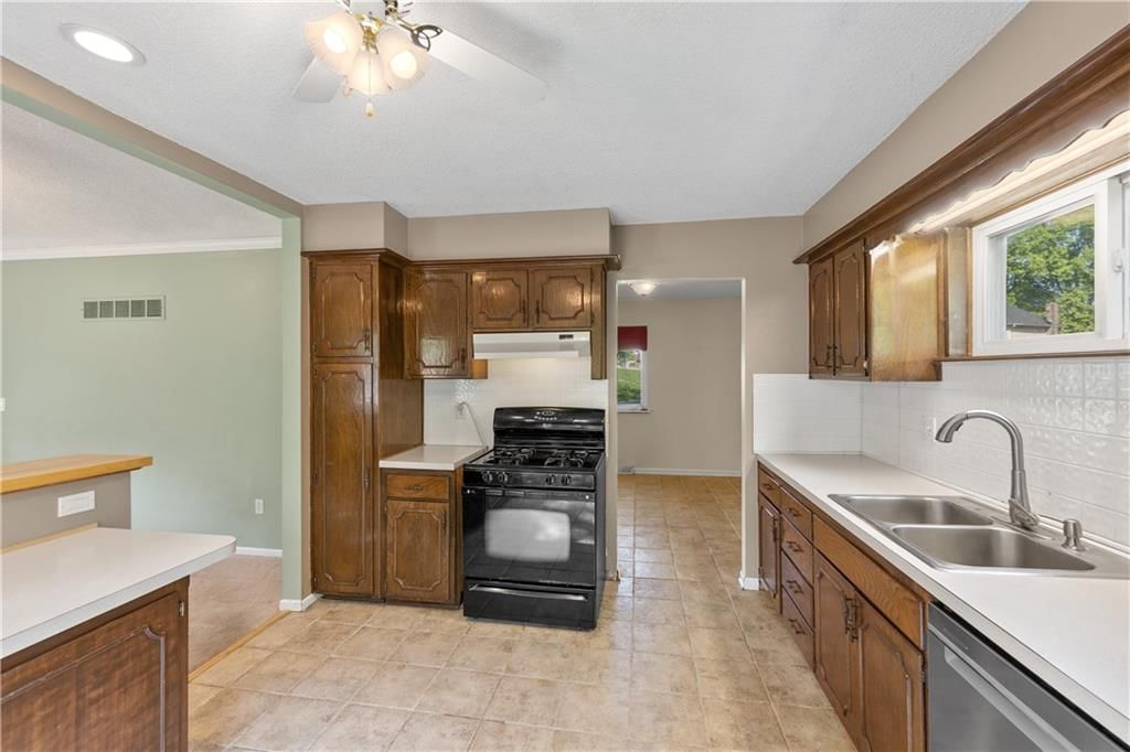 4919 Bluejacket Street — photo 9