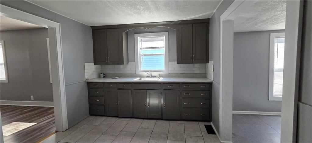 1134 S Haden Street — photo 4