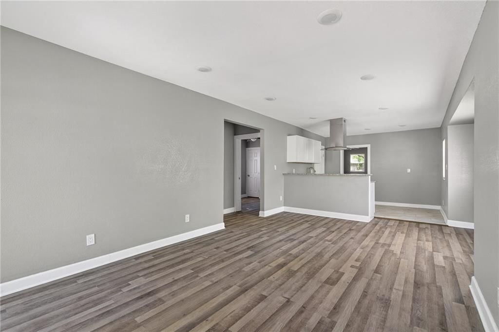 6821 Monroe Avenue — photo 5