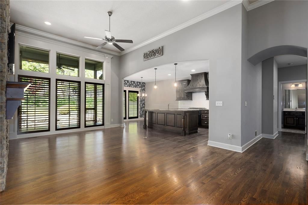 3928 NE INDEPENDENCE Avenue — photo 8