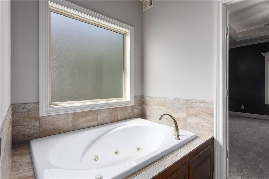 3928 NE INDEPENDENCE Avenue — photo 21