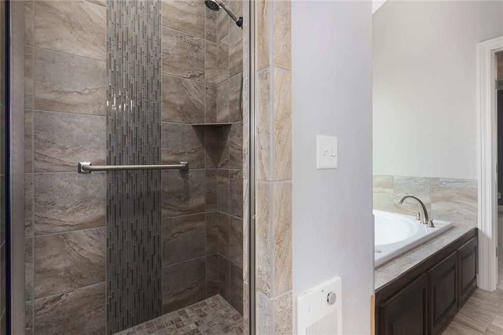 3928 NE INDEPENDENCE Avenue — photo 22