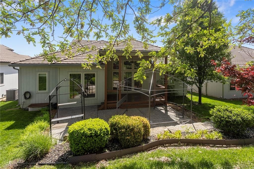 3928 NE INDEPENDENCE Avenue — photo 36