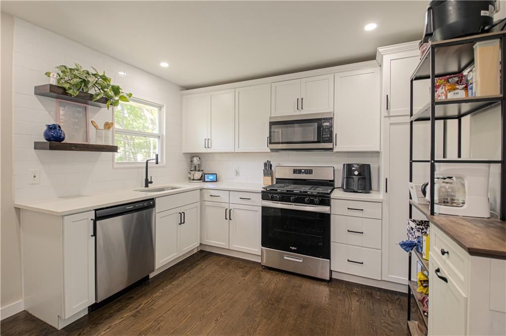 8159 NE 51st Street — photo 9