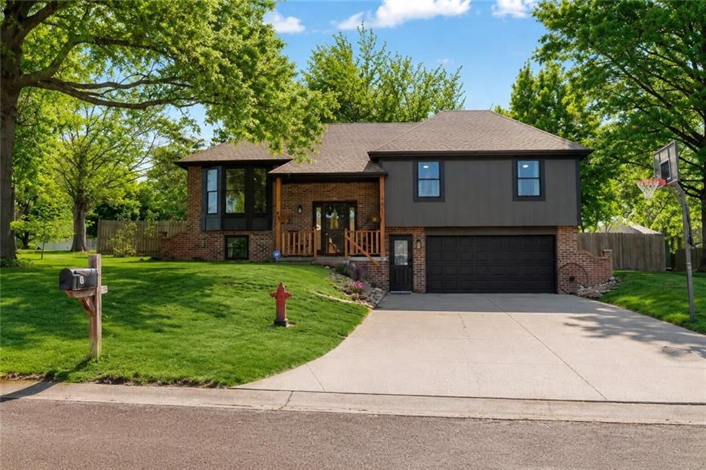 701 Benjamin Avenue, Gower, MO