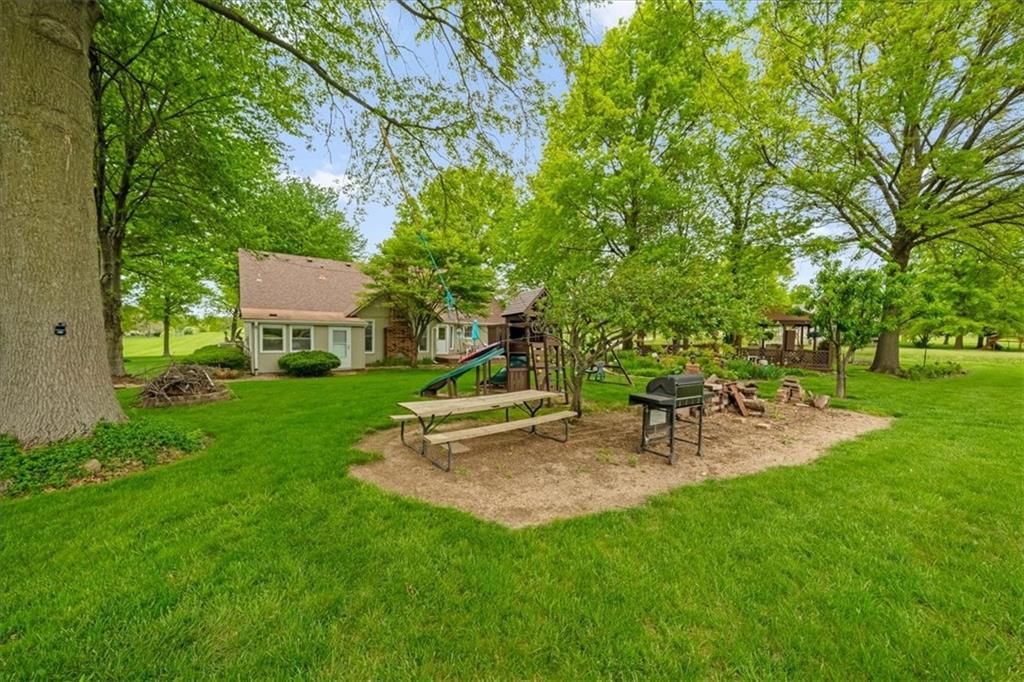 1311 N Elsea Smith Road — photo 30