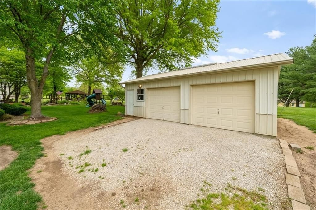 1311 N Elsea Smith Road — photo 37