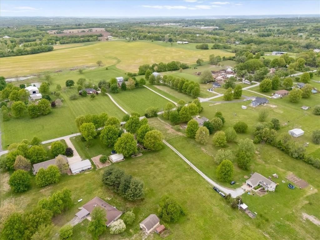 1311 N Elsea Smith Road — photo 41
