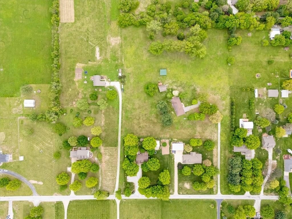 1311 N Elsea Smith Road — photo 42