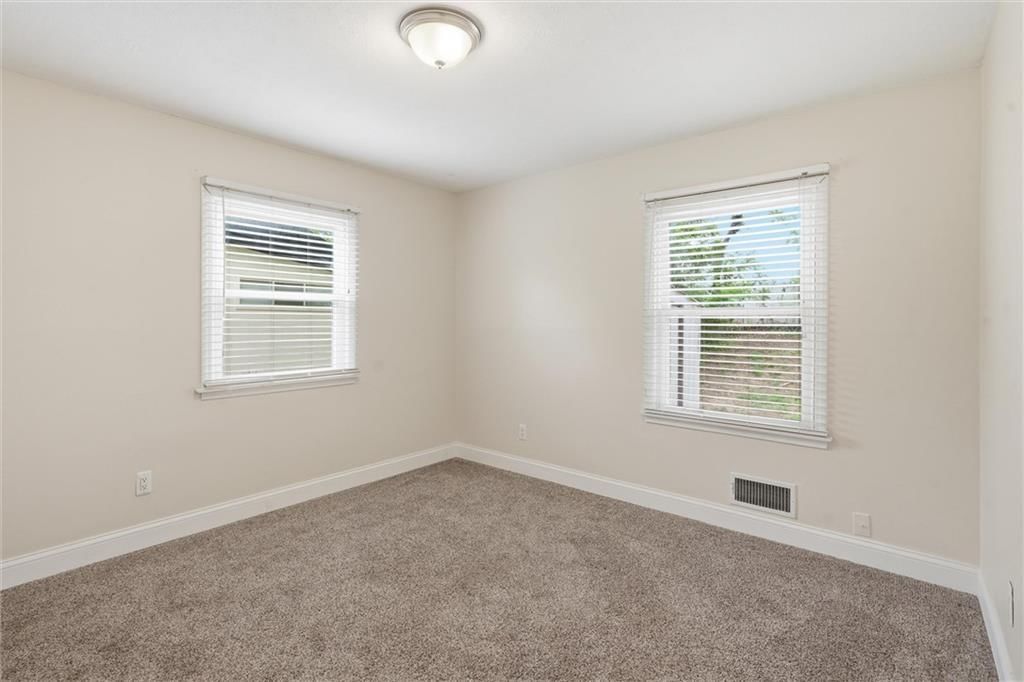 2902 W 7th Street — photo 10